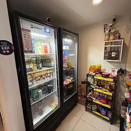 Apartamento mobiliado, com piscina e estacionamento na Barra da Tijuca-3